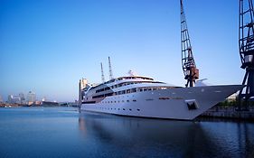 Sunborn Yacht Hotel